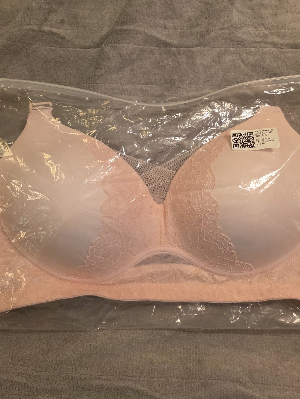 Everyday Lace-Trim Wireless Bra in Light Pink